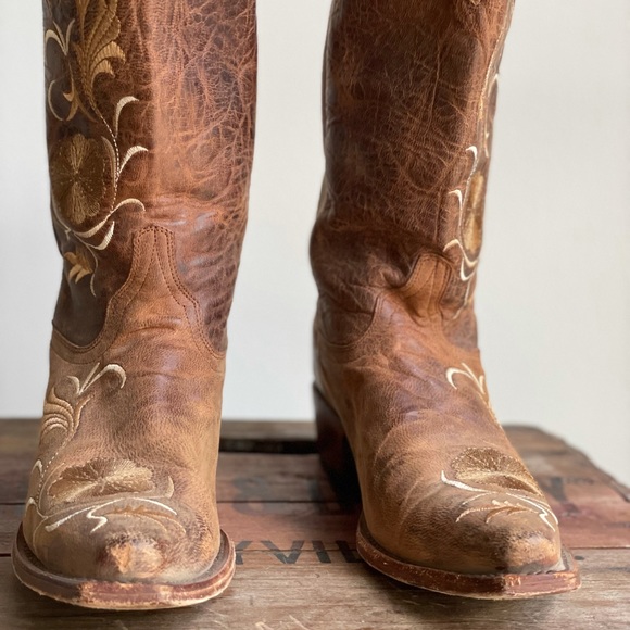 Shyanne Boots Floral Embroidery - Picture 6 of 9